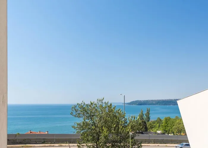 Kindness * Варна