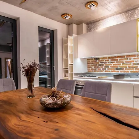 Kindness Apartment *