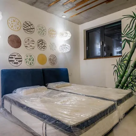 Kindness Apartment Warna